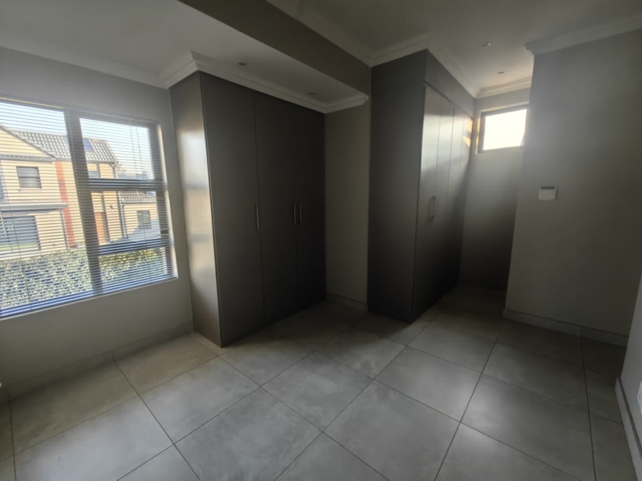 To Let 3 Bedroom Property for Rent in La Camargue Private Country Estate North West
